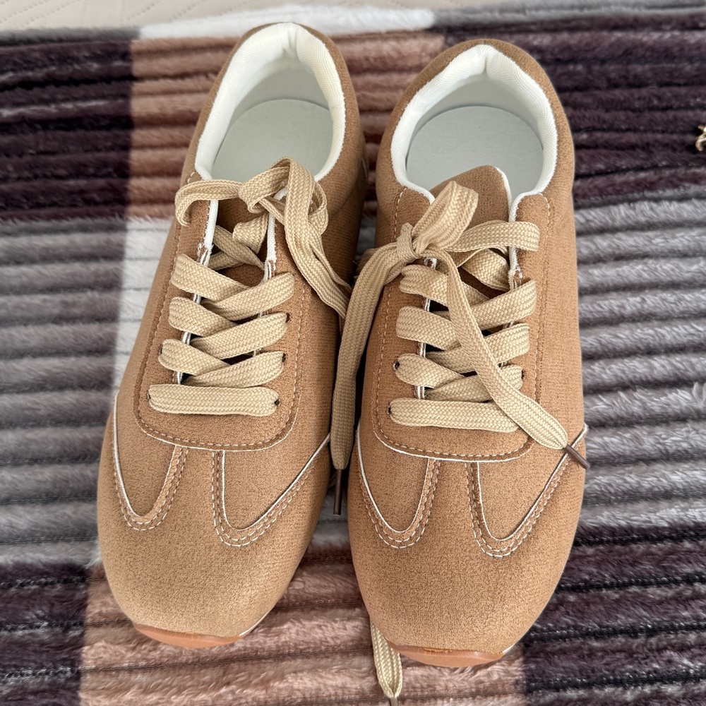 Casual Tan Suede Lace-Up Sneakers